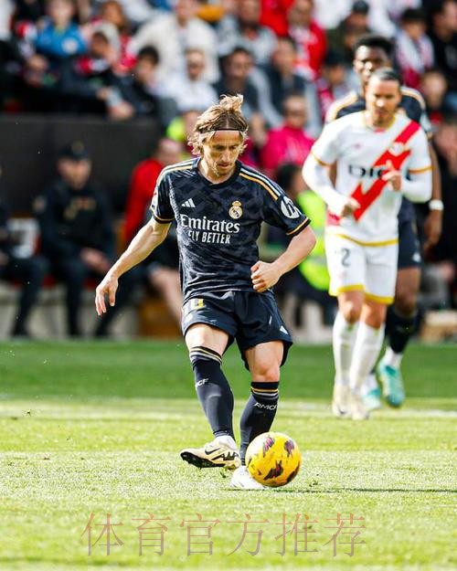 西甲-皇马1-1巴列卡诺 何塞卢闪击卡瓦哈尔染红